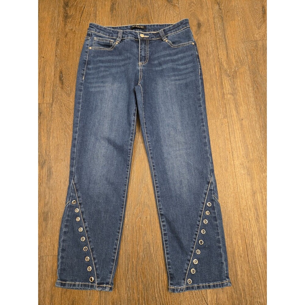 Baccini Womens Capri Jeans Size 6 Dark Blue Wash Straight Leg Silver Grommet